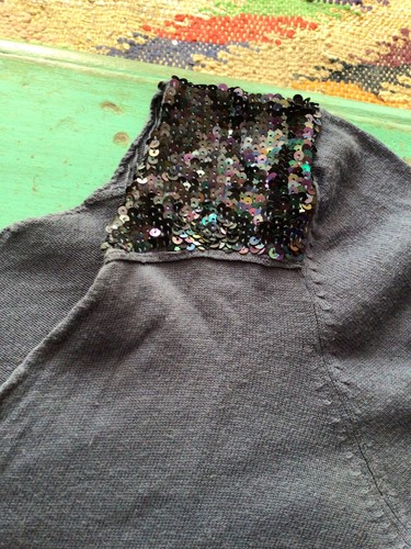 Pull bleu jean épaules